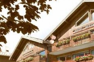 Hotel l'Edelweiss voted 3rd best hotel in Pralognan-la-Vanoise