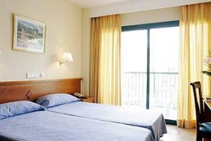 Hotel Maria Dolores Calvia Image