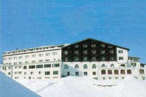Hotel Passo Stelvio Image