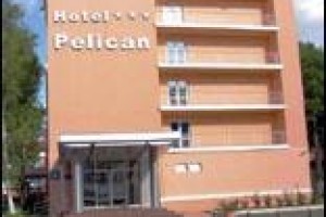 Hotel Pelican Image