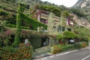 Pellegrino Pensione voted 4th best hotel in Praiano