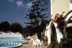 Hotel Punta Faro Image
