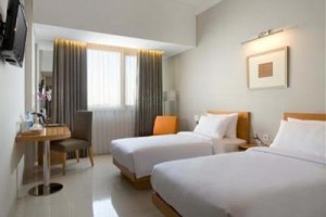 Hotel Santika Jemursari Image