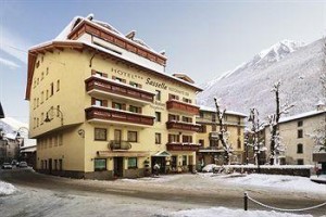 Hotel Sassella Image