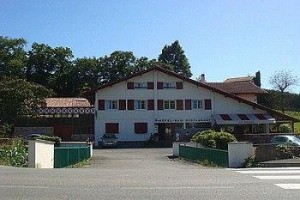 Hotel Ur Hegian Image