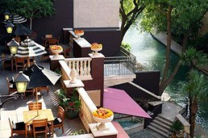 Hotel Valencia Riverwalk voted 7th best hotel in San Antonio