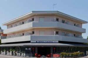 Hotel Vienna San Michele al Tagliamento Image