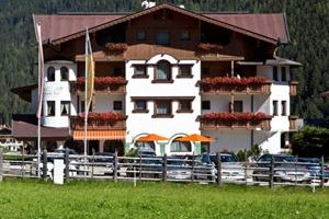 Hotel Zum Grunen Tor Image