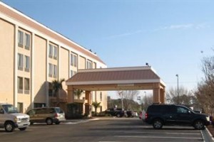 Best Western Plus University Inn Wilmington Image