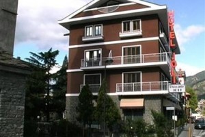 Joli Hotel Aosta Image