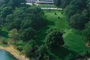 Kenlake State & Resort Park voted  best hotel in Hardin