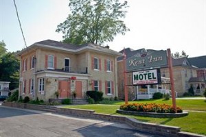Kent Inn voted  best hotel in Kawartha Lakes