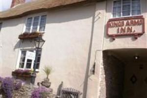 Kings Arms Inn Stockland Image