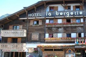 La Bergerie Hotels-Chalets de Tradition Image