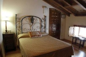 La Posada de Numancia voted  best hotel in Garray