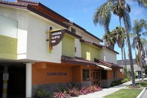 Laguna Cliffs Inn voted 3rd best hotel in Laguna Beach