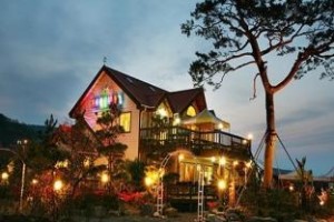 Lake Landscape Pension voted 4th best hotel in Jinju