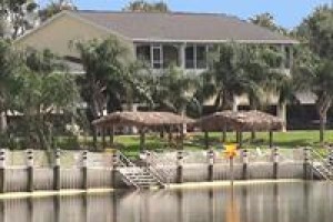 Lake Roy Beach Inn voted 2nd best hotel in Winter Haven