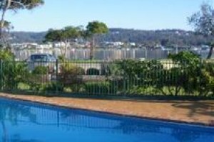 Lakeside Holiday Apartments Merimbula Image