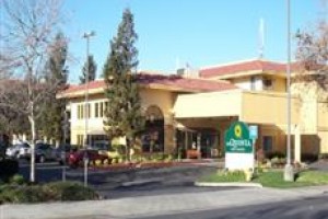 La Quinta Inn and Suites - Hayward Oakland Airport voted 4th best hotel in Hayward