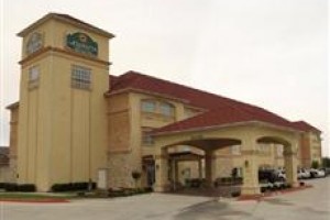 La Quinta Inn & Suites Garland Harbor Point voted  best hotel in Garland