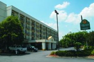 La Quinta Inn & Suites Kingsport TriCities Airport voted 2nd best hotel in Kingsport