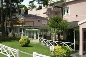Las Glicinas voted  best hotel in Pinamar