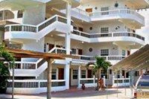 Las Palmas Hotel voted 5th best hotel in Cayo