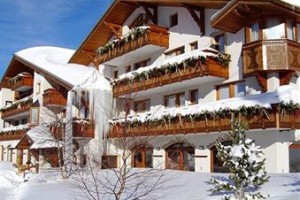Le Calgary voted  best hotel in Les Saisies