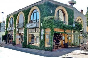 Le Chalet Lyrique voted  best hotel in Gradignan