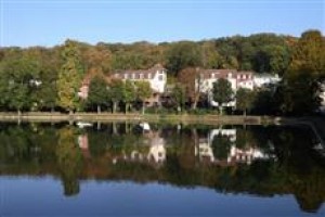 Les Etangs de Corot voted  best hotel in Ville-d'Avray