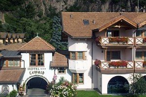 Hotel Lewald Image