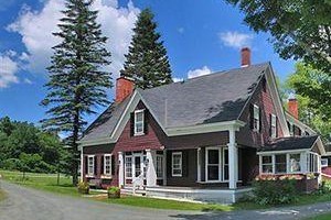 Lincoln Inn at the Covered Bridge Woodstock (Vermont) voted 3rd best hotel in Woodstock 