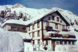 Longhin Hotel Maloja Image