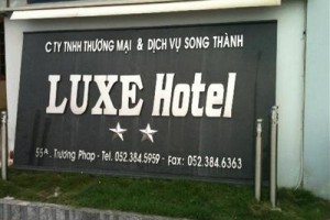 Luxe Hotel Dong Hoi Image