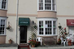 Lyndale Guest House Weymouth Image