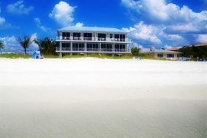 Mainsail Beach Inn Holmes Beach Image