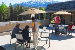Maligne Lodge voted 9th best hotel in Jasper 