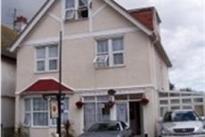 Maple Leaf Guest House Walton-on-the-Naze voted  best hotel in Walton-on-the-Naze