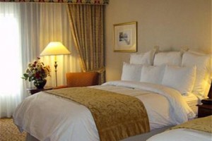 Marriott Cincinnati at RiverCenter voted  best hotel in Covington 