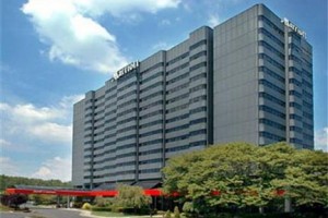 Teaneck Marriott at Glenpointe voted  best hotel in Teaneck