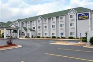 Microtel Inn Union City voted 3rd best hotel in Union City 