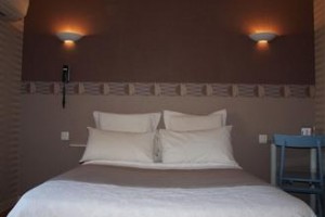 Monhotel voted  best hotel in Serrières