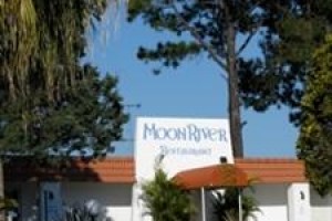 Moon River Motor Inn Image