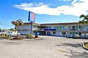 Motel 6 Venice (Florida) voted 5th best hotel in Venice 