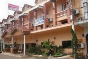 Nalumon Apartment voted 6th best hotel in Nong Khai