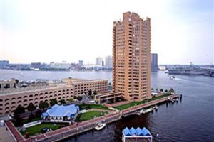 Oakwood Apartments at Harbor Tower Portsmouth (Virginia) Image