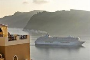 Art Maisons Luxury Santorini Hotels: Aspaki & Oia Castle voted  best hotel in Oia 