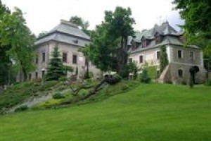Palac Odrowazow Manor House Resort Spa voted  best hotel in Chlewiska