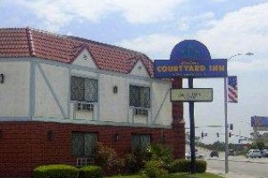 Palms Courtyard Inn Westminster (California) voted 5th best hotel in Westminster 